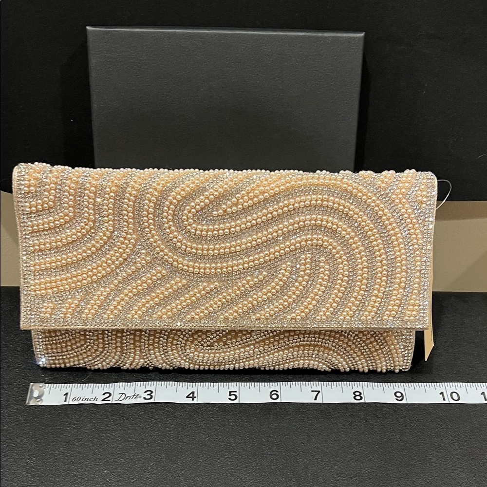 Unbranded | Pearl & Gem Beaded Clutch - Picture 8 of 10